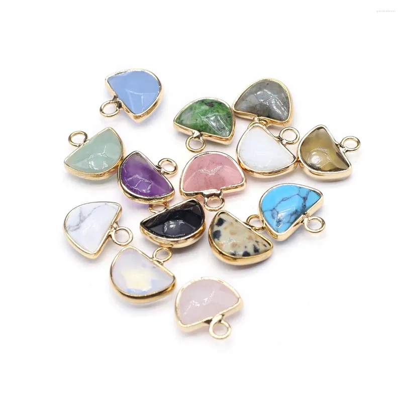 Charms Natural Stone Random Random Color Semi-Circle Pendant Forme délicate Looks élégants pour un collier de bracelet fait à la main bricolage