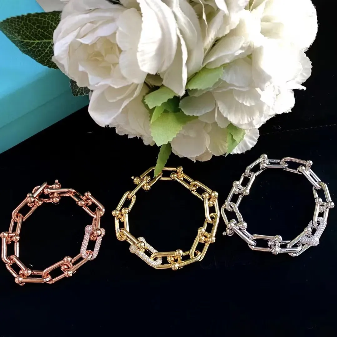 Bracelets Designer de luxo Ushaped Double Buckle Charm Bracelets Diamond Bracelect