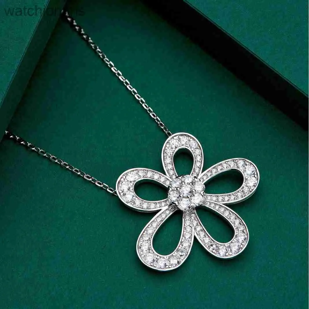 Collier de créateur de marque Vancelfe Luxury Collier de tournesol en diamant complet S925 Sterling Silver Design High Quality Jeweliry cadeau