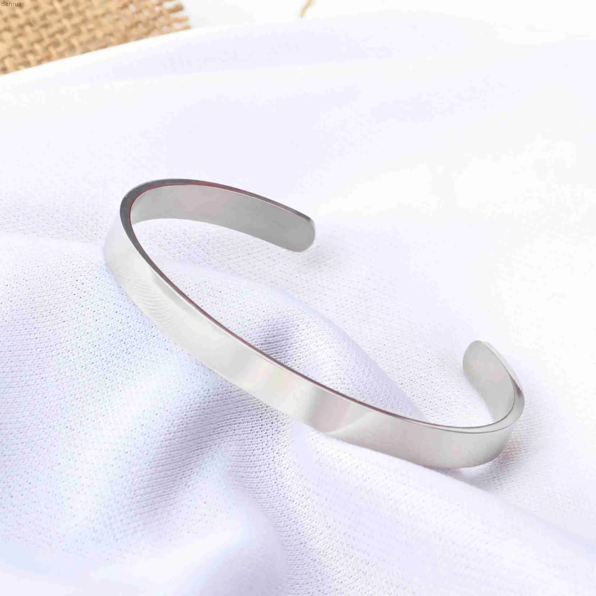 Bangle Novo clássico Men Simple Men Bracelet Open Ajusta Ajusta Ajusta Antecedta Bracelete BR1133L240417