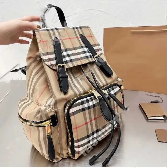 Duffel Bags Bolsa de designer de alta qualidade Backpack Mackpack Men Travel Mackpack Classic Chamed Clamshell School School Backpack