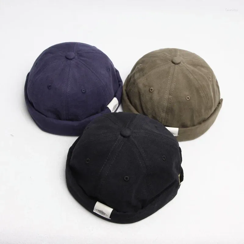 Boll Caps Four Seasons Section Brimless Hat Men Retro Dome Hip-Hop Cap Clip Etikett Melon Kvinnlig japansk gata hundra med L