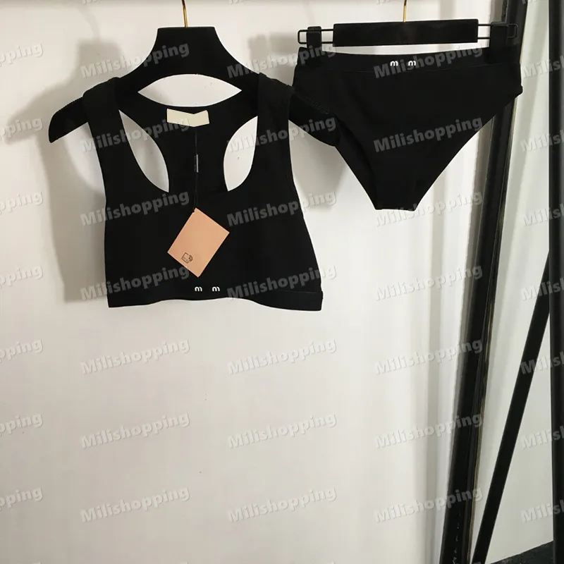 Miu Women Bra Briefsセットデザイナー女性バックレスアンダーウェアセットレディーのためのコットンスポーツランジェリー