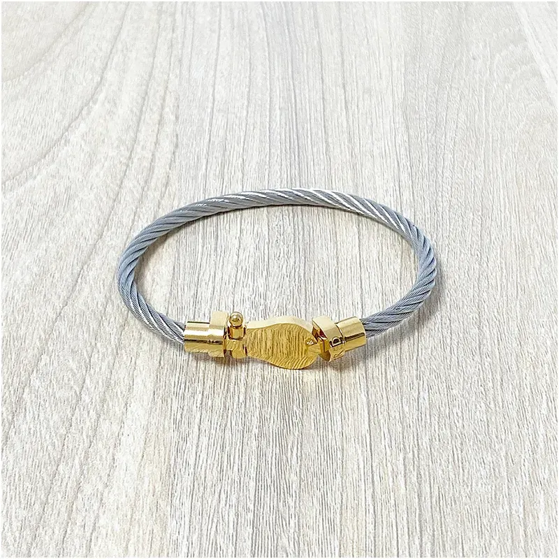 Bracelets Fashion Bracelet Stainless Steel Wire Rope Magnetic Buckle Horseshoe Bangle UShaped Head Micro Inlaid Bracelets Accessories With