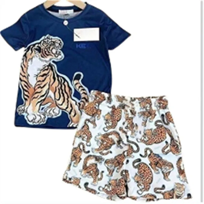 Stock Classic Fashion Letters Toddler Baby Girls Boys Vêtements 100% Cotton Kidswear Summer Kids Designer Vêtements 0-4 ans 90-160 cm D2