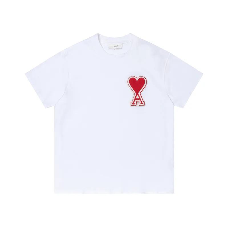 24SS Herrkvinnor Designer av Luxury Amis T Shirt Fashion Men s Casual Red Heart A Brodery With Back Collar Brand Tshirt Man Haikyuu Clothing 107