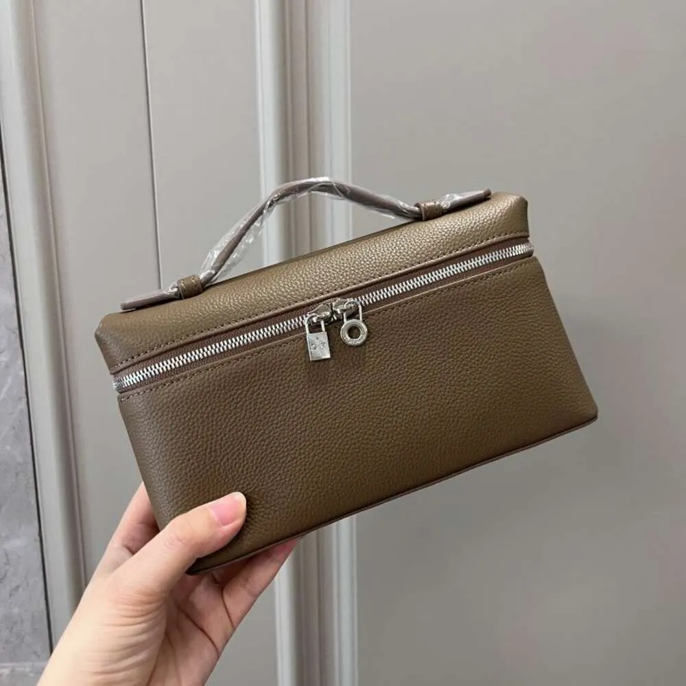 Warstwa głowy Cowhide LP19 Lunch oryginalna skóra 2024 gigi, ta sama przenośna mała torba crossbody