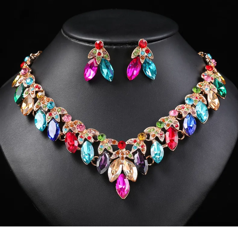 Retro Temperament Crystal Necklace Earrings Set High-grade Alloy Jewelry Accessories for Woman Women Girl Wholesale Factory #068