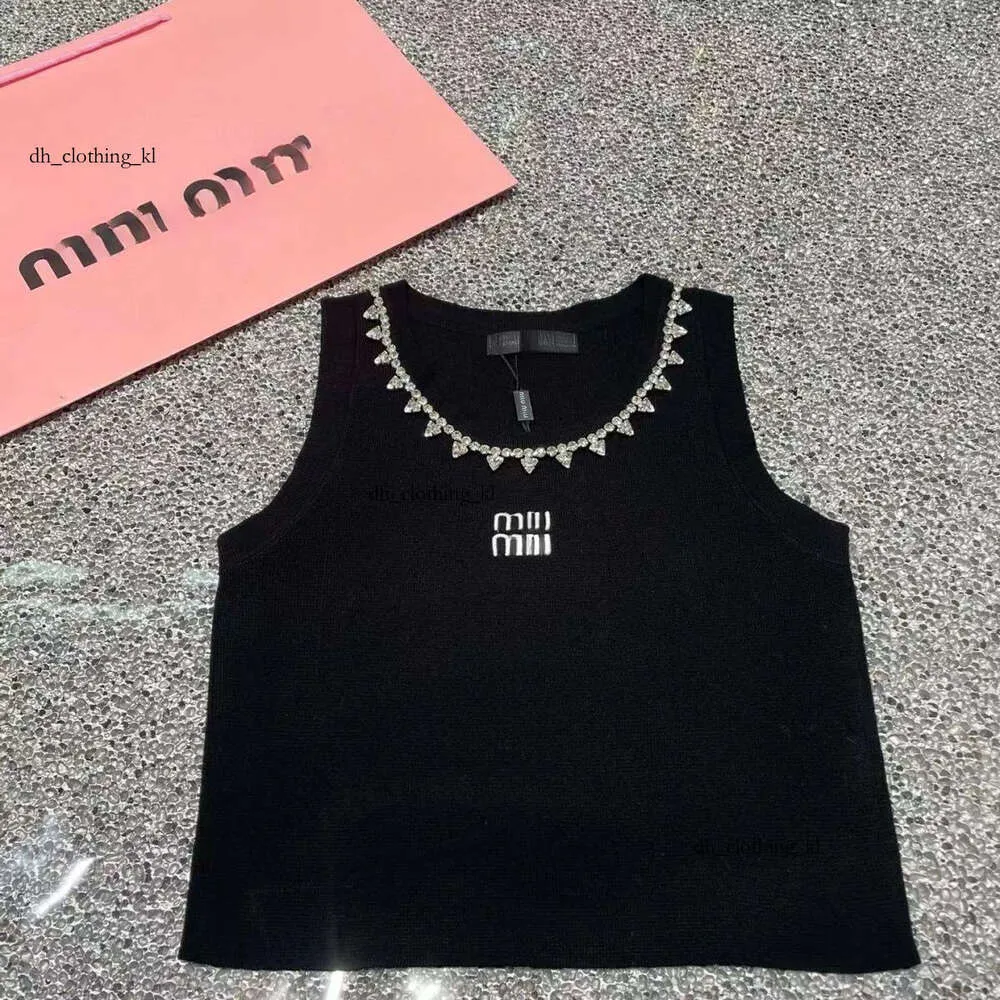 Women's Undershirts Women's T-Shirt Vest Embroidered Mui Mui Sunglasses Top Women's Fashion Designer Ladies Solid Cotton Blend Vintage Mui Mui Tank 485