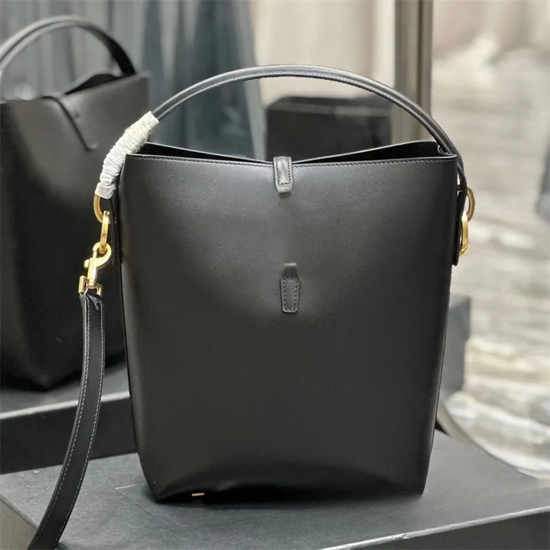女性の2024レザーバケットバッグ、デザイナークロスボディ財布 