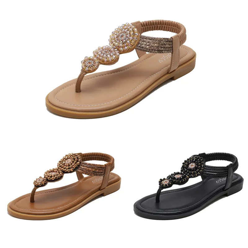 2024 sandali Slide Slifors Womens Beach Summer Le scarpe a basso tallone Slide all'aperto scarpe da ragazza nera taglia 36-42