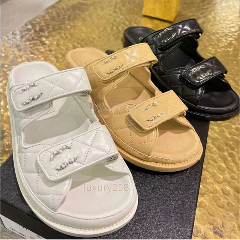 Designer Luxury Channel Sandals Fashion Crystal Calf Leather Casual Shoes Quilted Platform Summer Comfortable Men Women Slippers High Quality Slippers