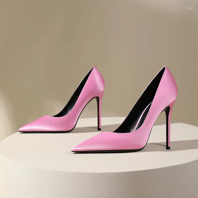 Klänningskor vår sommar för fest nattklubb söt rosa tjej tunna häl sandaler toppkvalitet silkekvinnor pumpar glider på 10 cm