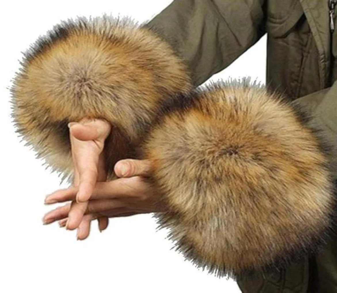 1 Pair Women039s Elegant Parkas Fur Wrist Gloves Sleeve Cuff Cover Faux Fur Oversleeve Cuff Winter Warm Wristbands1827701
