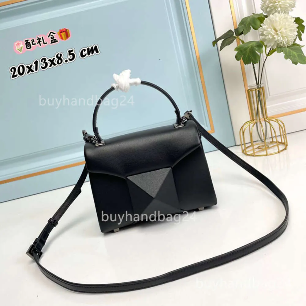 DHgate.com:LOCO Vlogoo Valens Womens Cowhide Leather