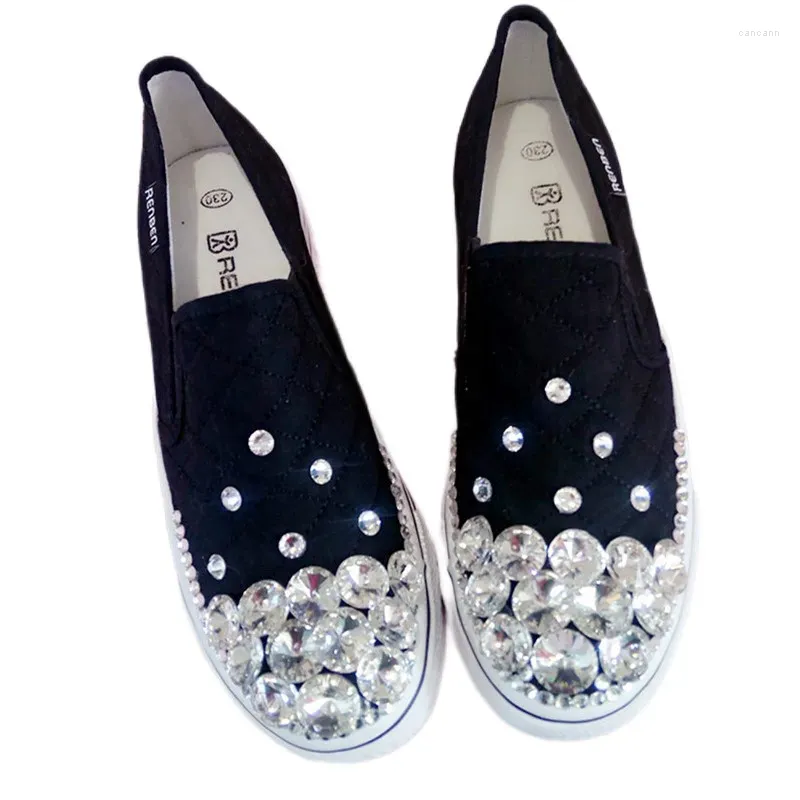 Scarpe casual bling diamond lussuoso piattaforma femminile sneaker stinchi di strass slip su tela nera sposa matrimoniale sport da tennis