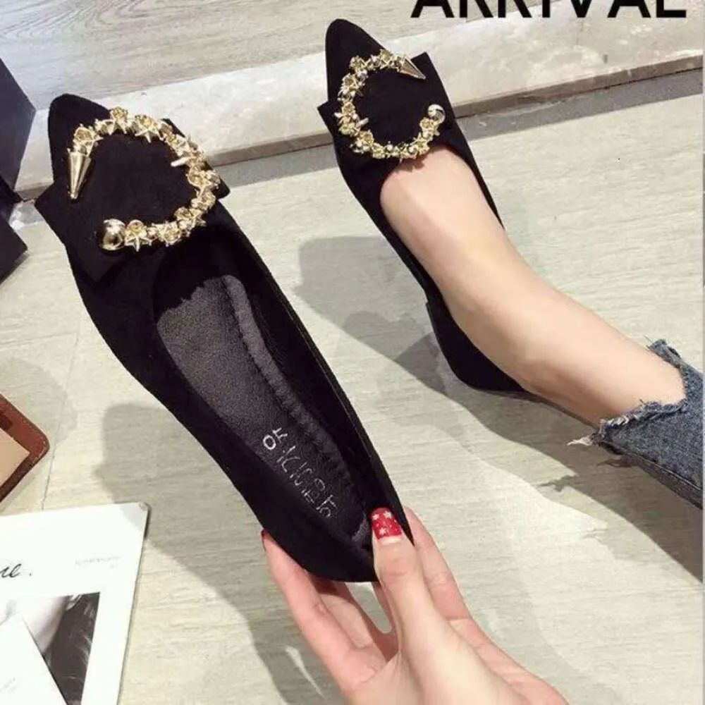 Buty dla kobiety 2023 Diamond Damskie Letnie obuwie Rhinestone Flat Pink Flats Spiczaste palce z kryształami Spring Y2K Discount E