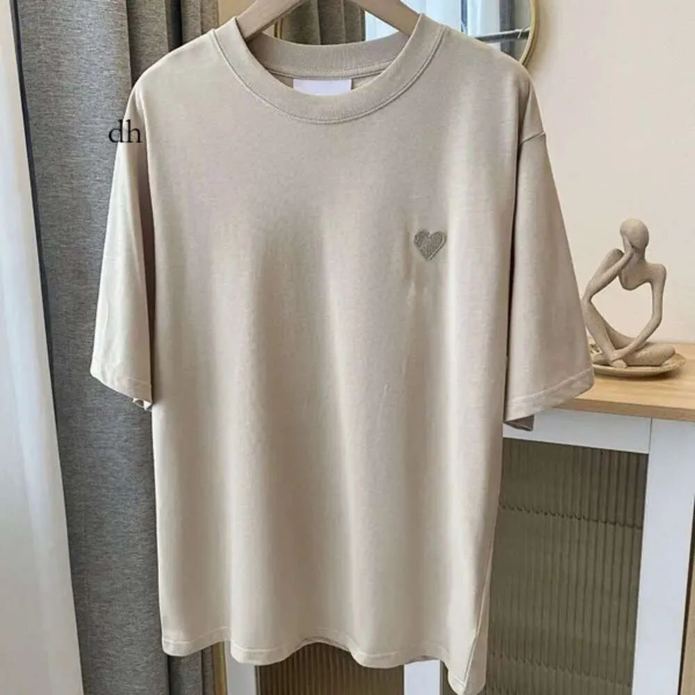 AMIS Designer Sweater Loveheart A Haftowa Kobieta Kobieta Kardigan Knigan Królewska szyja Wysokie Kołnierz Women Moda List Biały czarny ubranie z długim rękawem AMIS 64