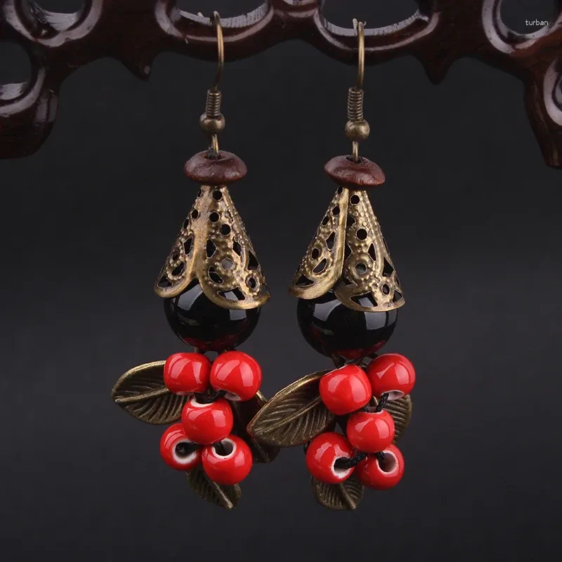 Boucles d'oreilles en peluche népal