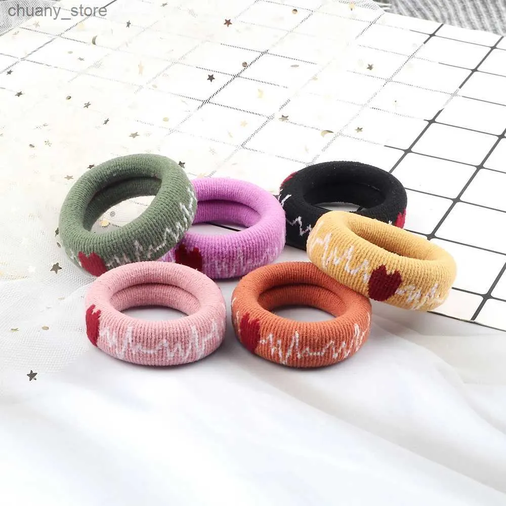 Bands de caoutchouc à cheveux coeur simple grande bande de cheveux 1pc High Elastic confortable Clats de cheveux électrocardiogramme Bandouchez Femme Girl Scrunchies Accessoires Y240417