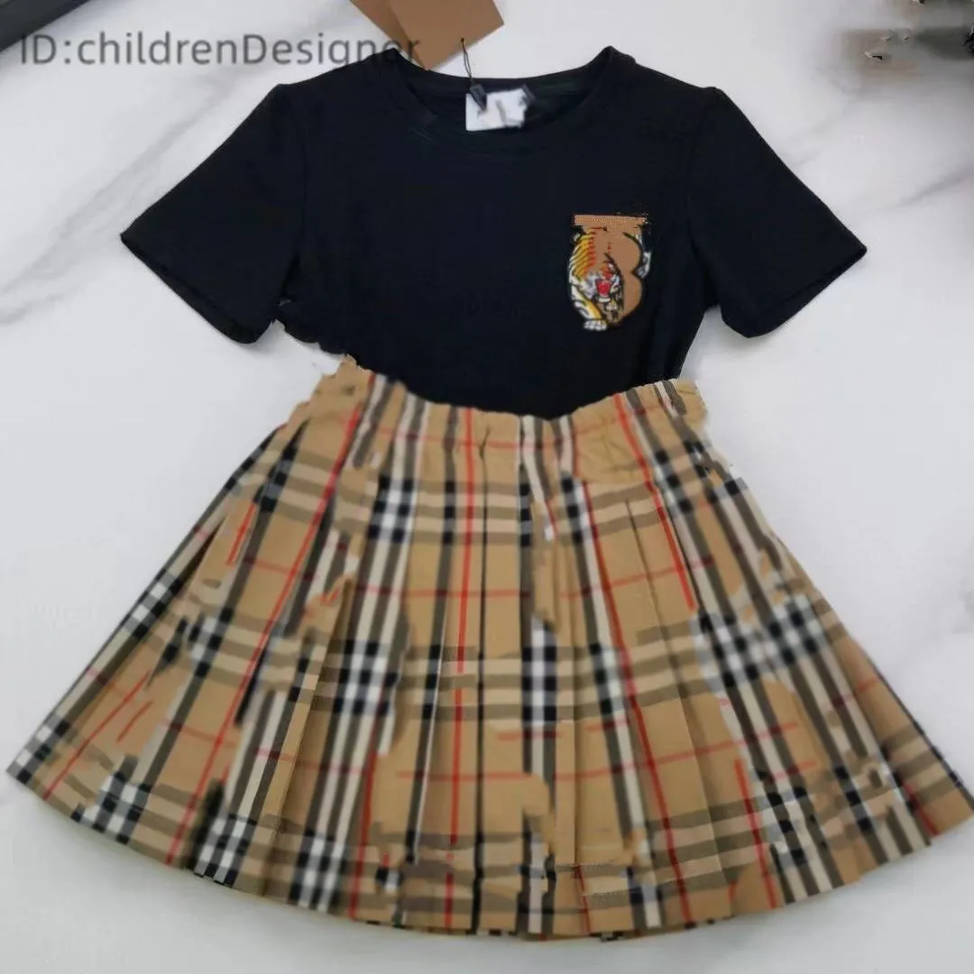Toddler Designer Vêtements Classics Clothing Baby Clothing Summer Kids Letter Imprimé T-shirt à manches courtes