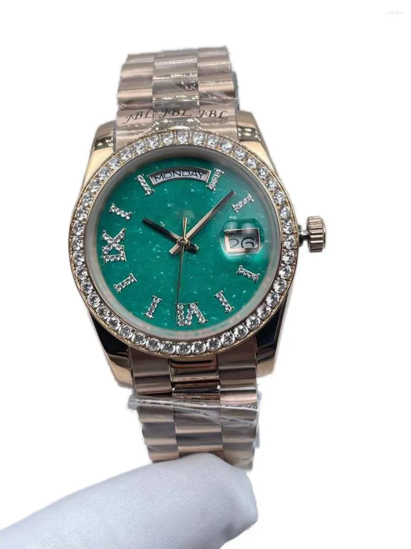 Orologi da polso orologio delicato per donne con quadrante verde e finestra del calendario - 36 mm Eleganza senza tempo