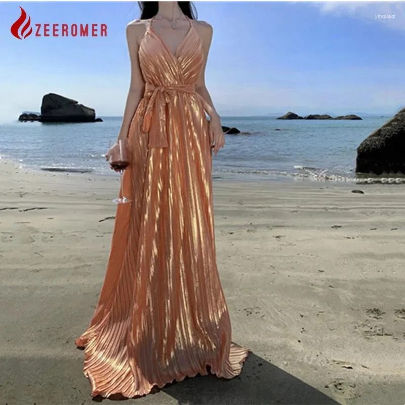Casual Dresses 2024 Summer High Quality Luxury Golden Peat V-hals Spaghetti Strap Backless Party Long Dress Women Sexig Shiny Evening