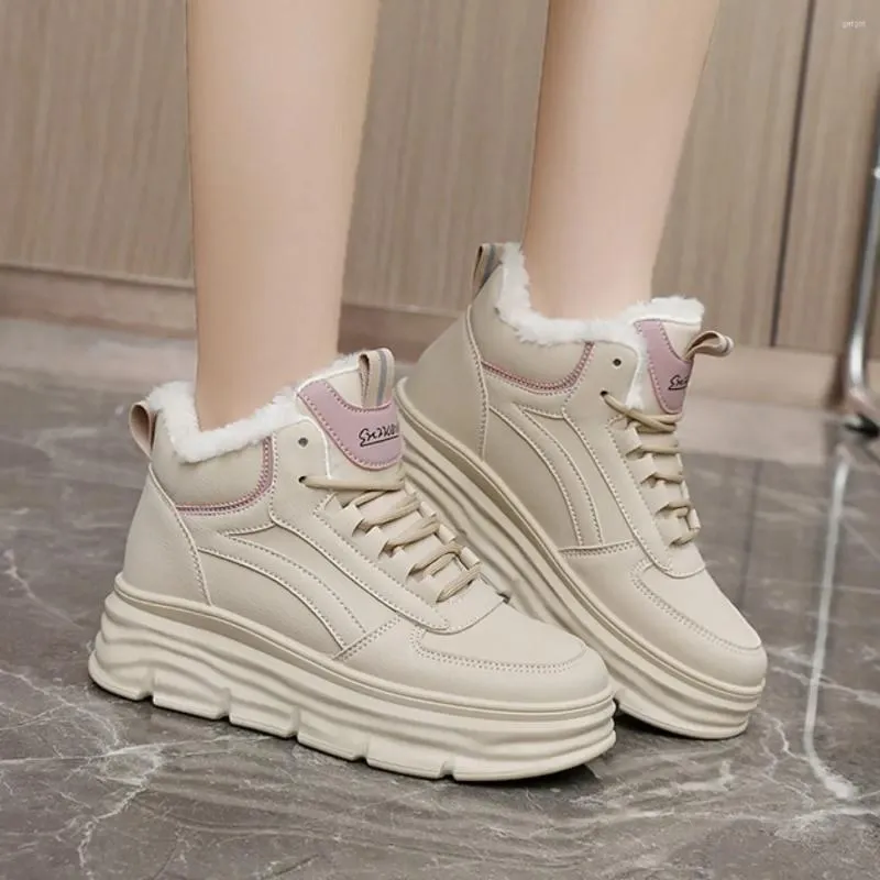 Casual Shoes Winter Women's Short Plush Sneakers 2024 Fashion Lace Up Keep Warm Platform för kvinnor utomhus damer ankelstövlar