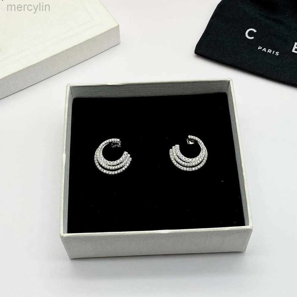 디자이너 Celiene Jewelry Celins Saijia Celis New Ctype Full Diamond Earrings 프랑스 스타일의 유명인 고급 감각 성격 작은 청중 라이브 브로드카