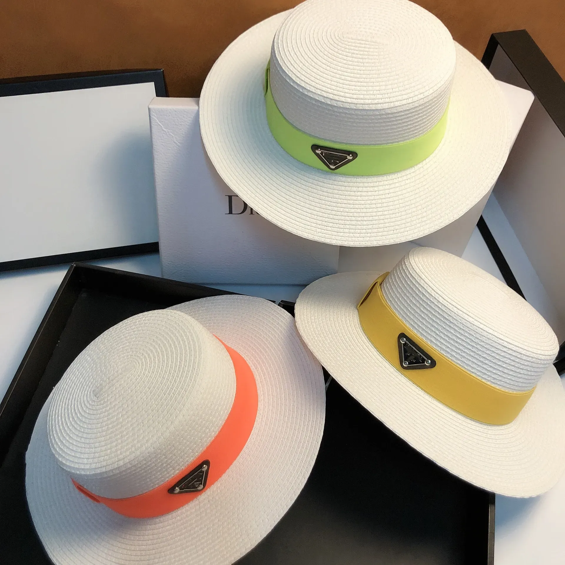 帽子2022新しいPDハットファッションメンズレディースストローサンハットワイドブリムペーパーストローフェドーラジャズボーターキャップ