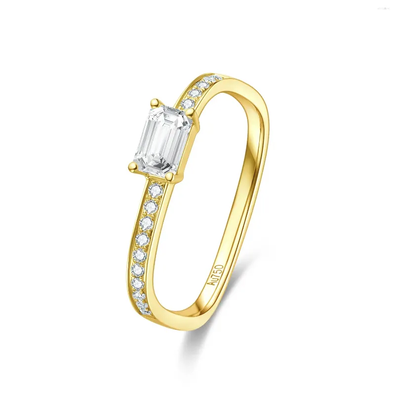 クラスターリング18KゴールドNGIC/NGTC認定ラボ女性用エレガントな婚約ウェディングジュエリーのためのダイヤモンド