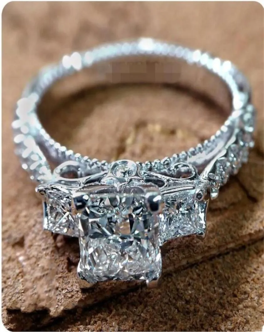Роскошные украшения ручной работы Real 925 серебряный серебро серебряный три камня Принцесса белый топаз CZ Diamond Gemstones Eternity Women Wedding 3352225