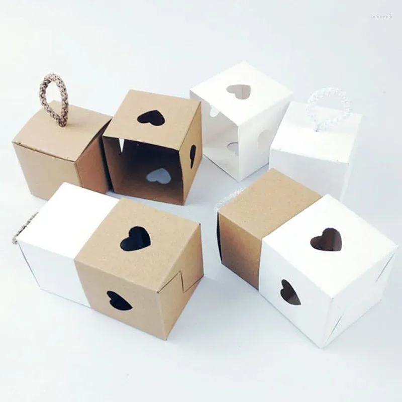 PRINCIPAL DE PRESENTE 4PCS Kraft Paper Candy Box Heart Gifts Packaging Sacos de embalagem Corda Supplies portáteis de festas de casamento Decoração de aniversário do chá de bebê