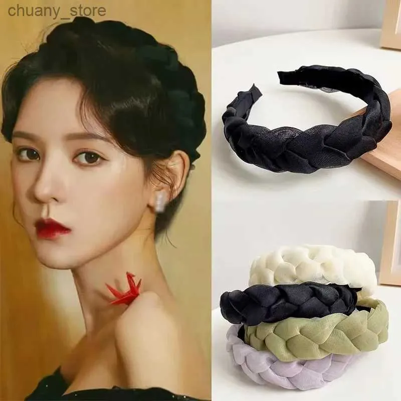 Pannband aishg twist flätat hårband för kvinnor mode vävda vridningar pannband koreanska brett rim ansikte tvätt hårband flickor hårtillbehör y240417