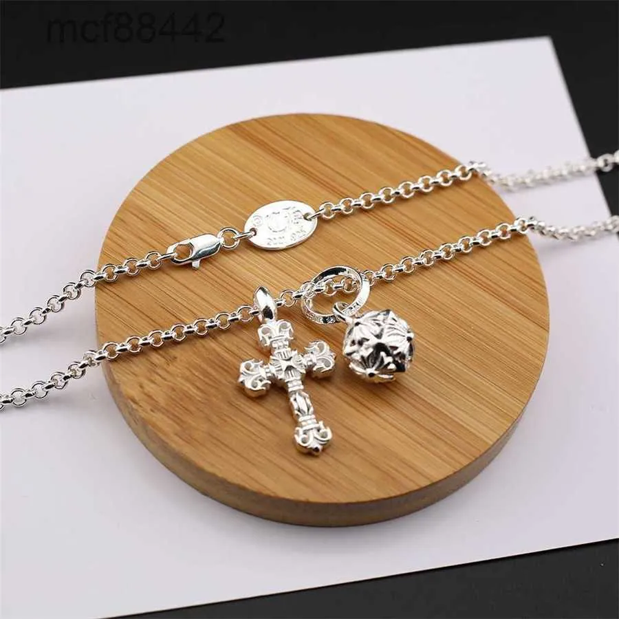 CH KRO Brilliant Silver Cross Hammer Flame ketting modieus en minimalistisch veelzijdig voor mannen vrouwen