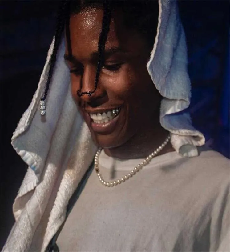 Europeiska och amerikanska pop ASAP Rocky med retro ARICIAL PEARL NECKLACE Män och kvinnor Hiphop ClaVicle Chain Par Choker81107506027125