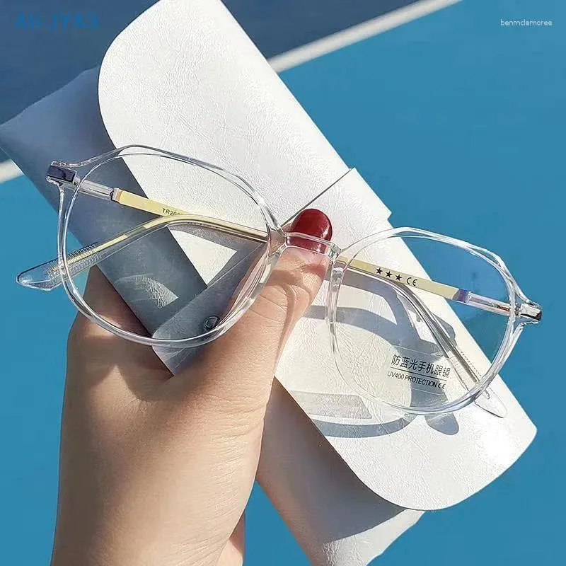 Okulary przeciwsłoneczne klasyczne eleganckie przezroczyste metalowe szklanki ramy Kobietowe okulary na przyjęcie weselne dekoruj okulary fałszywe