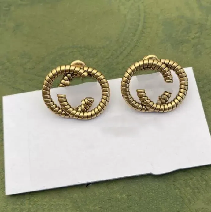 Charm Earring Design Hoogwaardige 316L Roestvrij staal Hip Hop Diamond Stud -oordingen 18K Gouden Rose -oorbellen voor vrouwen Party Wedding Hoop Groothandel met doos
