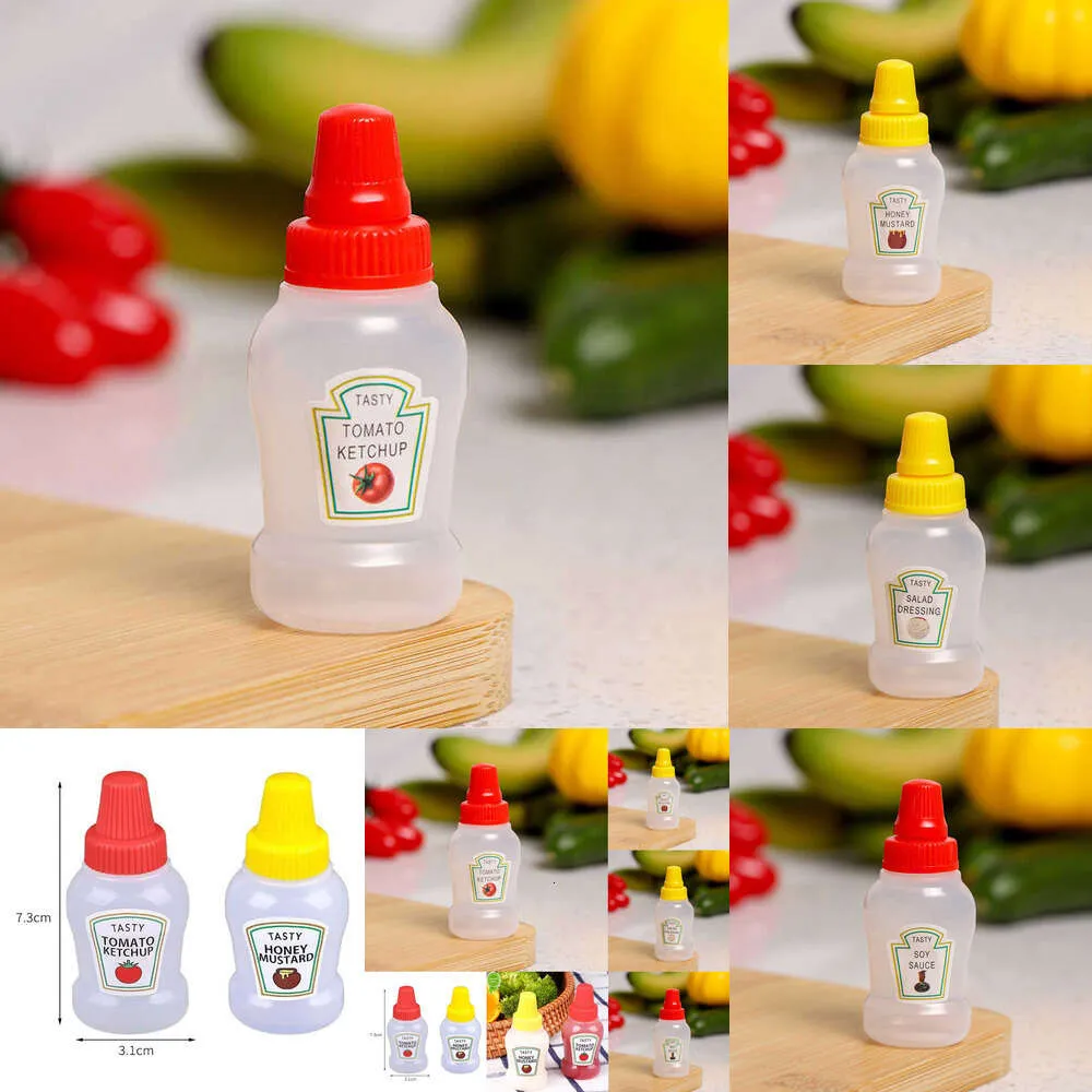 Mini Squeeze Bottle Sauce Ketchup Portable Liten Sallad Dressing Container Bento Box Säswenförvaringsflaskan Accessoarer