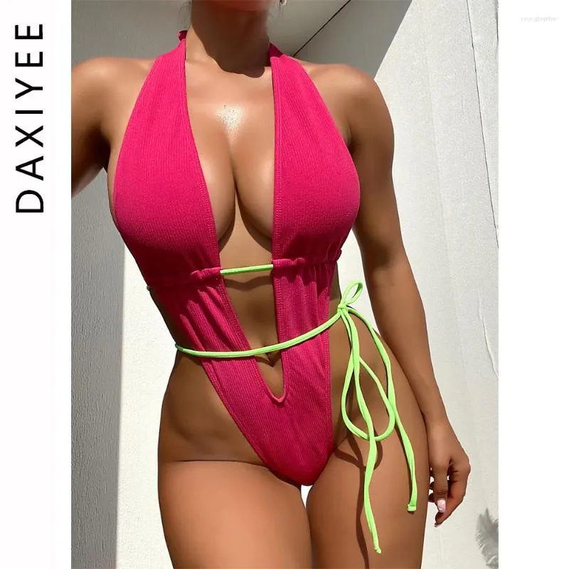 Swimons de maillots pour femmes Deep V Neck One Piece MAINTRAIRE Femmes 2024 Push Up Sexy High Cut Beachwear Backless Bandage Banding Bathing maillot monokini