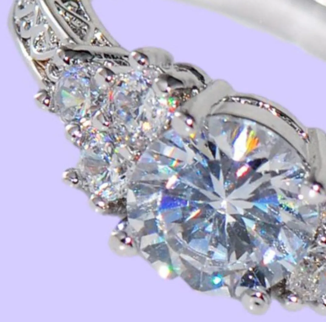 Moda urocze dziewczyny białe okrągły obrączka ślubna luksus 925 Srebrny diamentowy pierścień obiecujący obietnice pierścionki zaręczynowe dla kobiet2663217