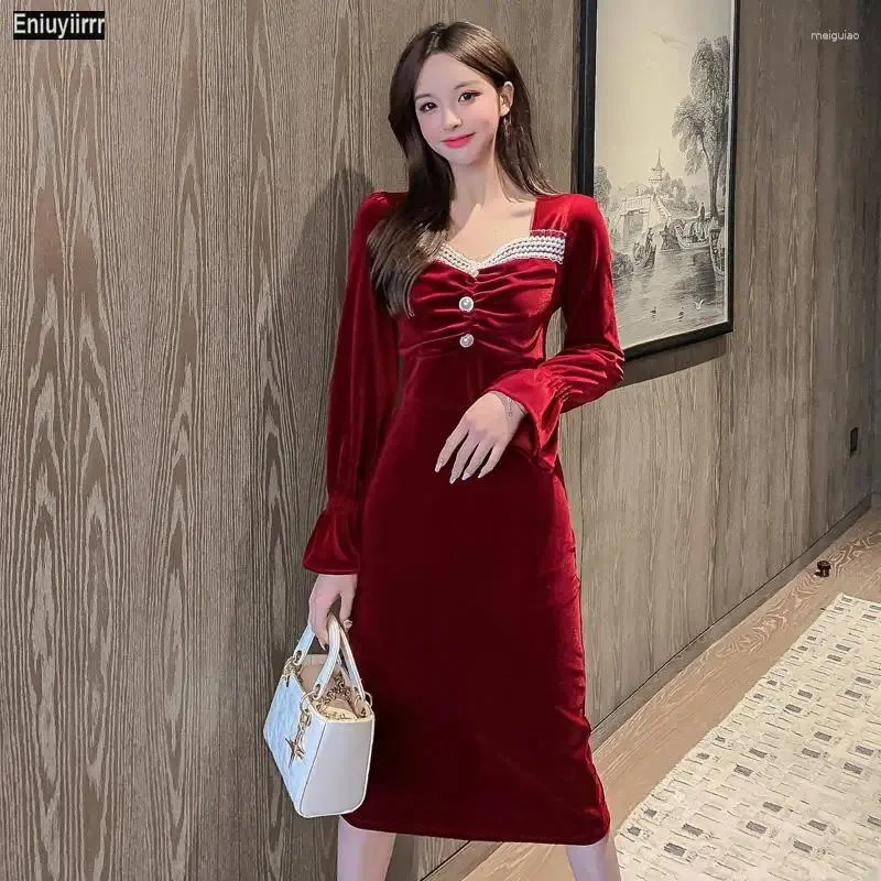 Casual Knee-Length Slim Fit Dress for Women Ages 25-35 with Hooded Collar and Peplum Decoration from Dhgate Basic & Casual Dresses - price 35.46 Casual Knee-Length Slim Fit Dress for Women Ages 25-35 with Hooded Collar and Peplum Decoration from Dhgate Basic & Casual Dresses - price 35.46
