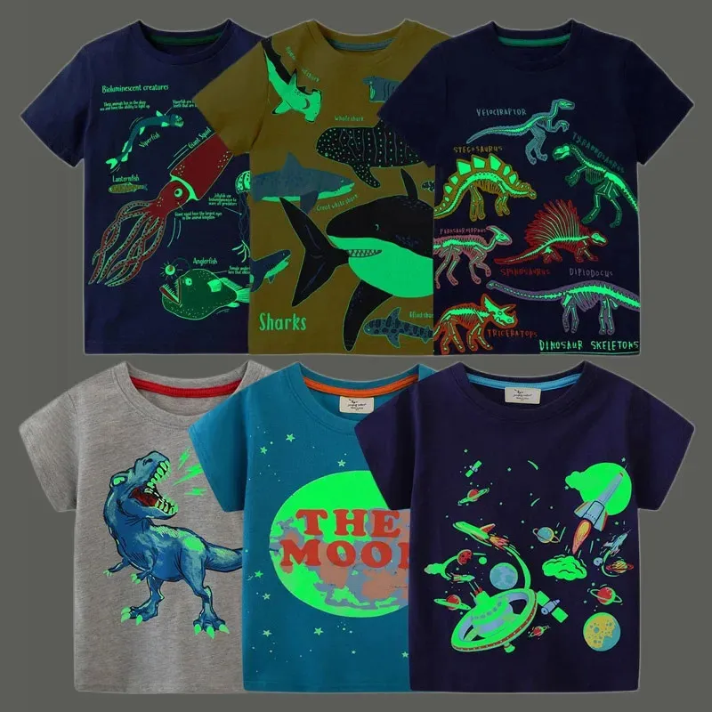 2024 Summer Fashion Children Luminous Dinosaurs Shark Cartoon T-shirt jongens shirt jumper top kinderkleding 240418