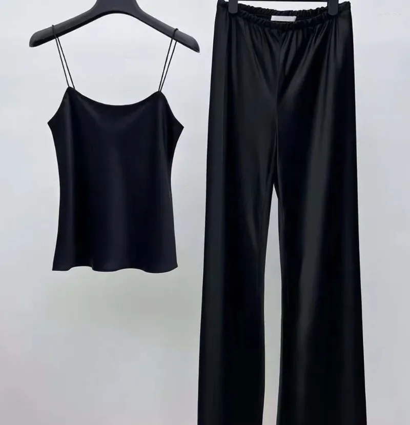 스커트 2024 Halter Vest Pants 우아하고 편안한 미니멀리스트 스타일 슈퍼 피겨 비율이 좋아 보인다