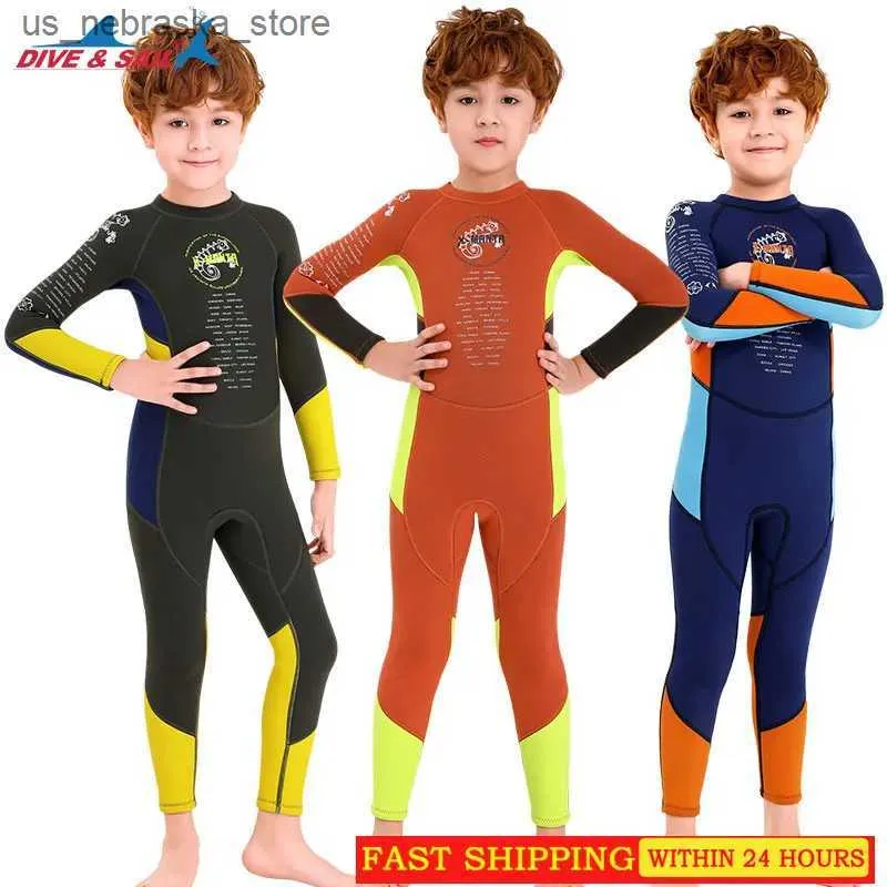 One-Pieces Jellyfish set new childrens diving suit 2.5mm chloroprene rubber diving suit surfing boy hot one piece long sleeved UV protective pants swimsuit Q240418