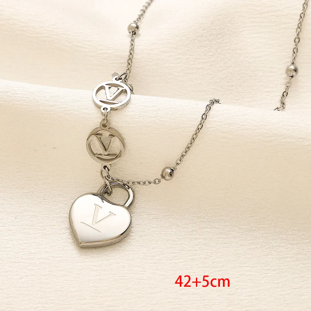 lOVE Heart 18K Gold Couple Pendant Necklace Jewelry lovers Gift Stainless Steel Chain Pendant Necklace Designer Jewelry choker fashion necklaces