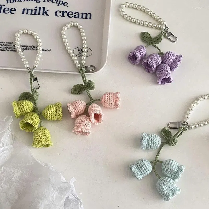 Keychains 1pc Sweet Wool Crochet Lily Of The Valley Keychain Girls Pearl Chain Bag Pendant Cute Korean Style Flower Keyring Buckle Jewelry