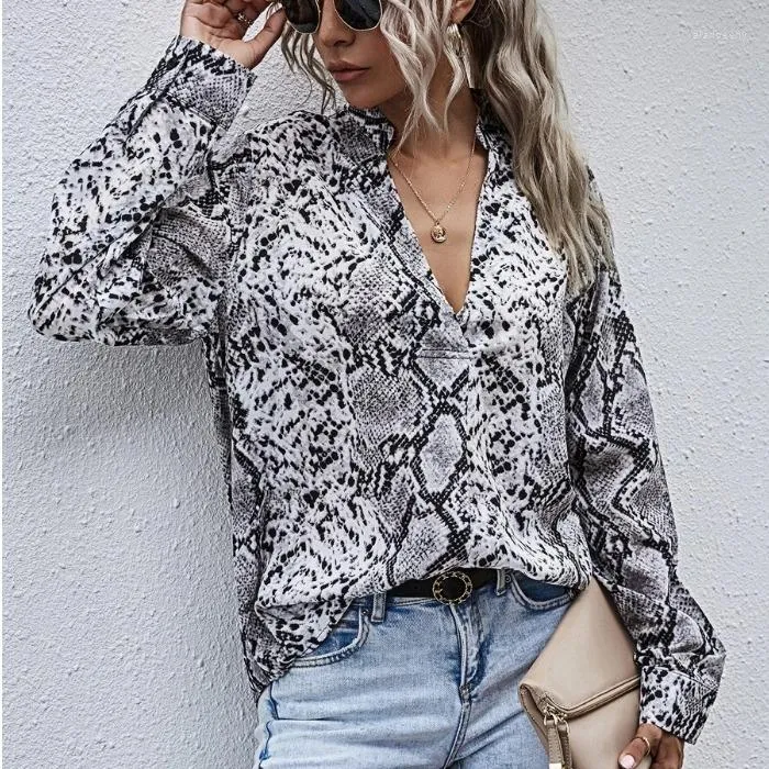 Frauenblusen europäischer Stil V-Ausschnitt Snake Print Long Sleeve Lose Shirt