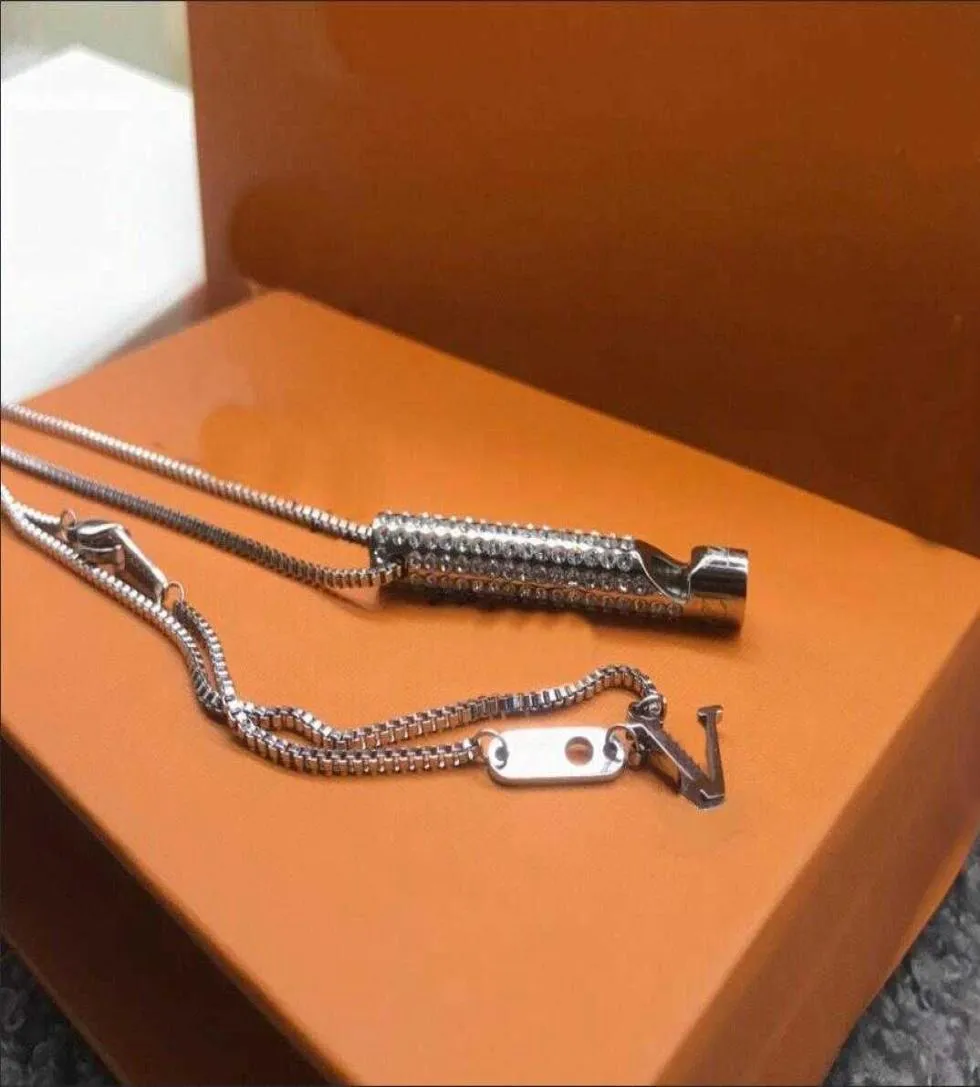 Nieuwe mannen vrouw hanger kettingen sieraden new zirkon zilveren fluitje letter ketting mode persoonlijkheid voor verjaardag cadeau7837258