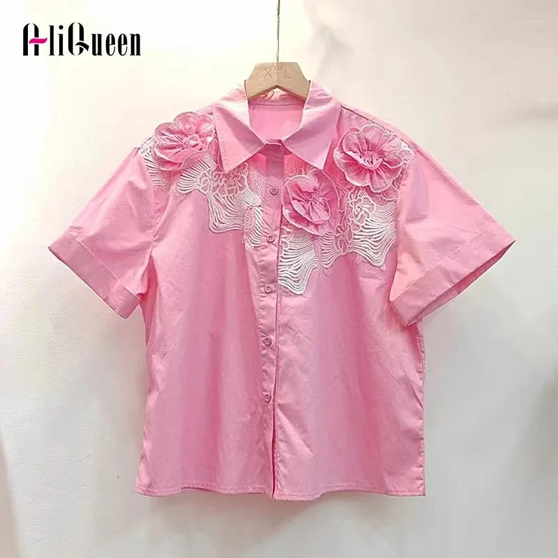Blouses feminina Mulheres de verão Doce rosa de manga curta Flores bordadas Apliques Camisa Camisas listradas coreanas listras